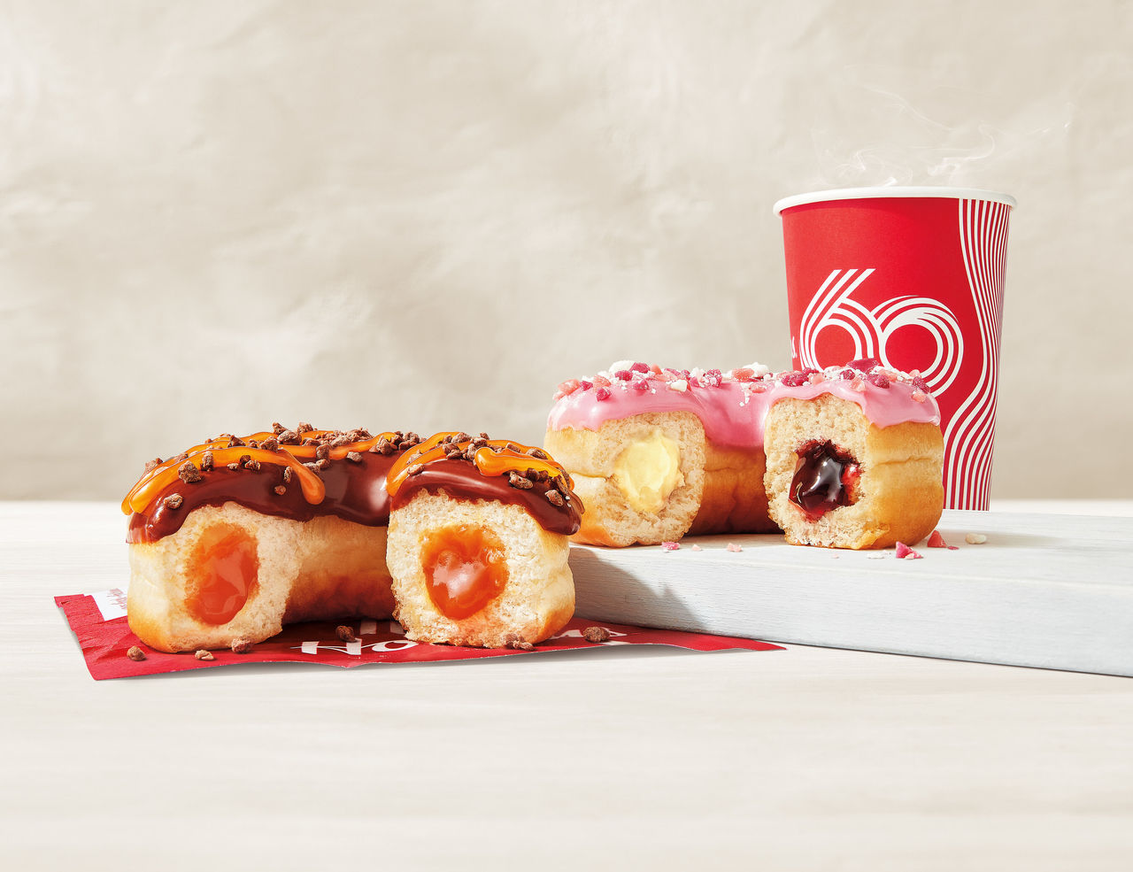 Introducing two new Tim Hortons Dream Cookies flavours – OREO DOUBLE STUF® and CARAMILK®– and two new Filled Ring Dream Donuts to celebrate the everyday! (CNW Group/Tim Hortons)